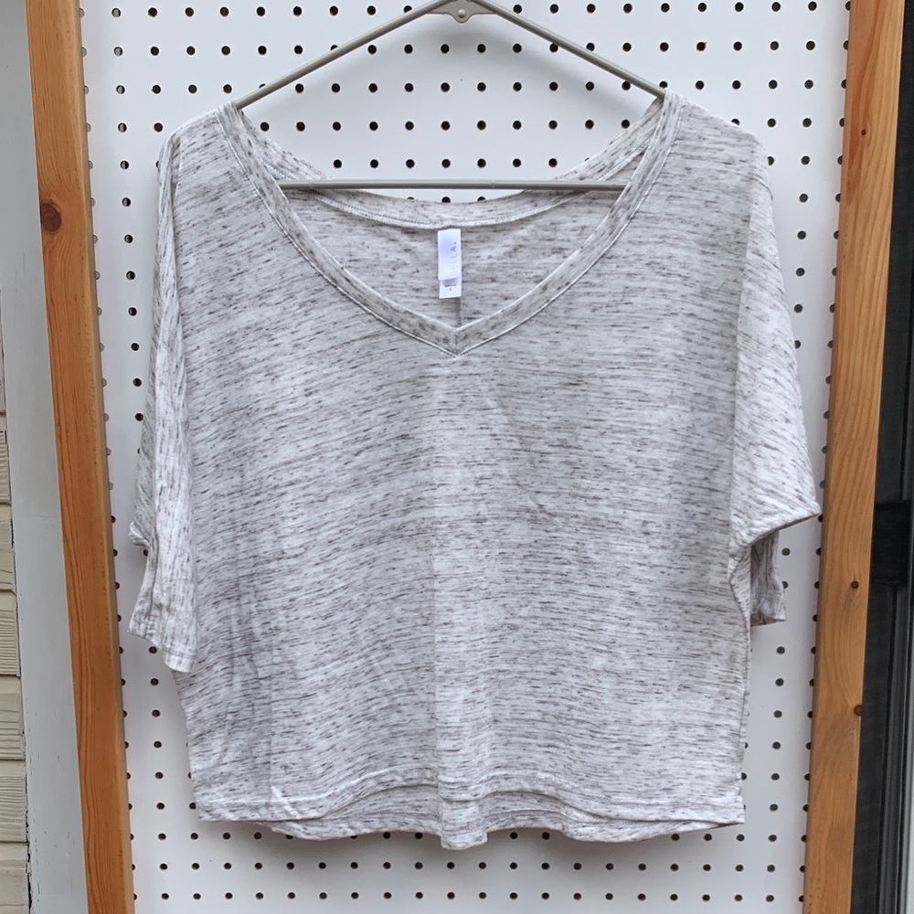 NWOT Bella Canvas Women's Heather Gray V-Neck Top
